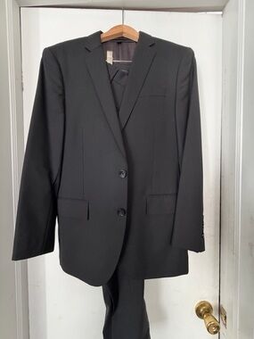 Men's Black JCrew Ludlow Two-Button Suit Jacket and Pants (38/31)